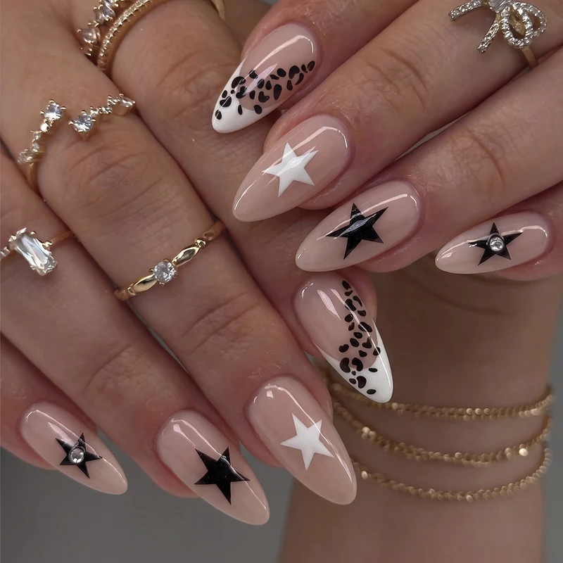 Künstlerisches Stiletto Druck-Ziegel Nageldesign
