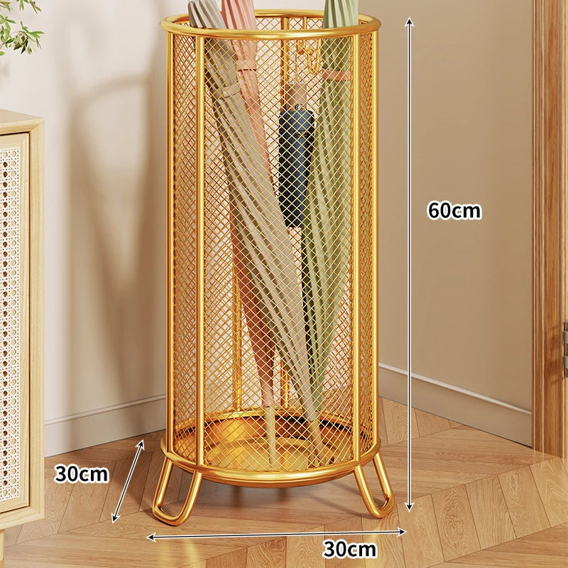 Zylindrische Mesh-Regenschirmständer mit erhöhten Beinen und Abtropfschale
