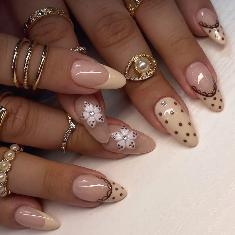 Elegante Blumen-Stiletto Presse-on Nägel