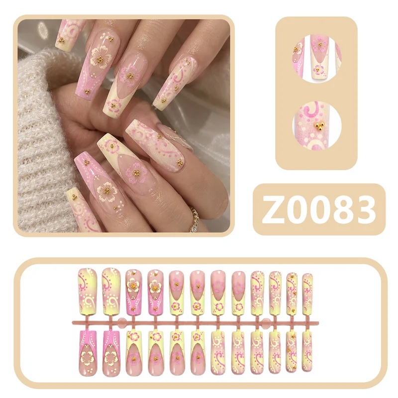 Florale dekorative Press-On Nageldesign