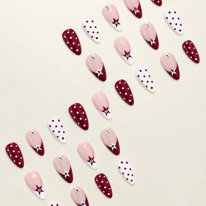 Dekoratives Press-On Nagelkunst Set