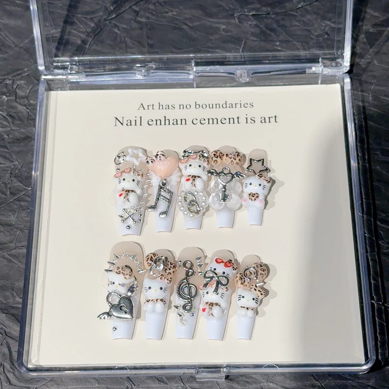 Verspielt, von Cartoons inspiriertes 3D-Nagelkunstset