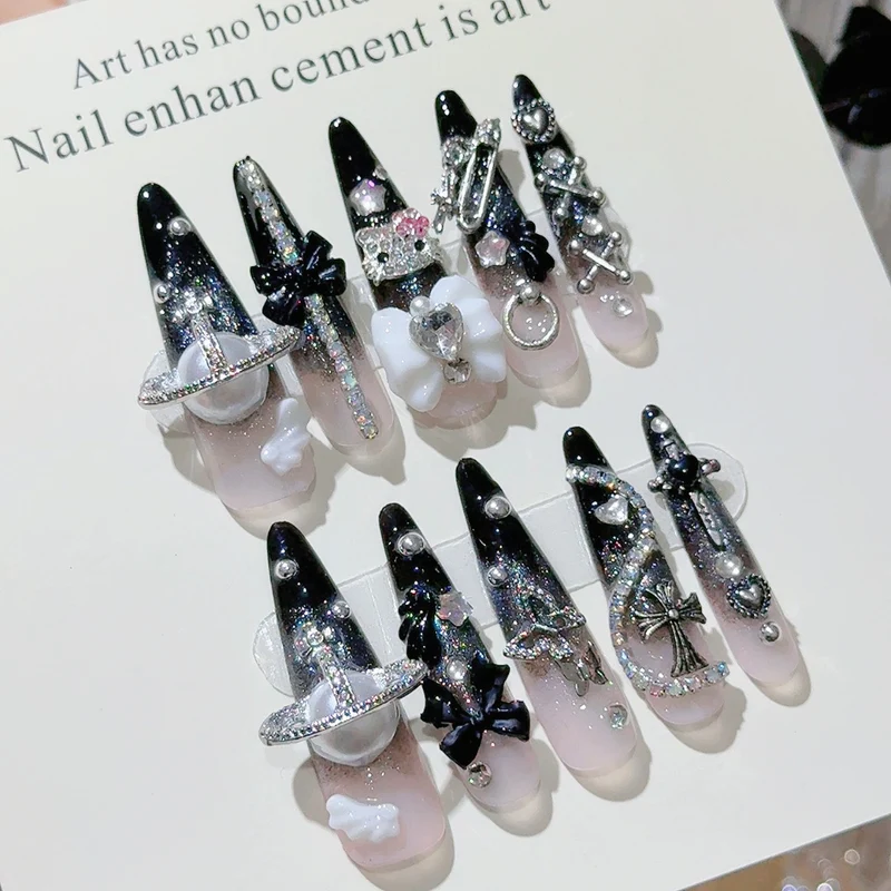 Gothic-inspirierte dekorative Press-On-Nagel-Set