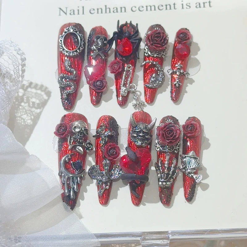 Gothic-inspiriertes 3D-Nagelkunst-Set