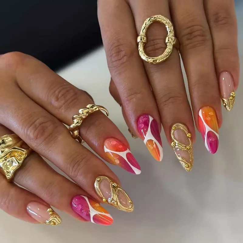 Kreative abstrakte Nagelkunst