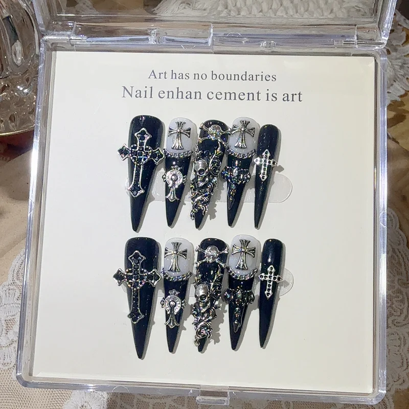 Gothic-Themen Press-On Nail Art Set