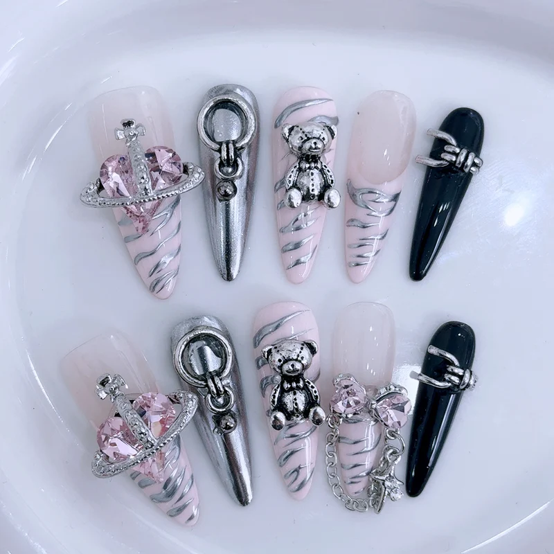 Glamouröse dekorative Nagelspitzen