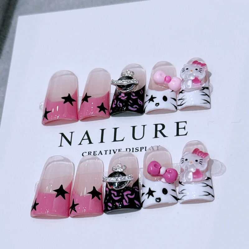 Dekoratives Charakter-Themen Press-On Nagelkunst-Set