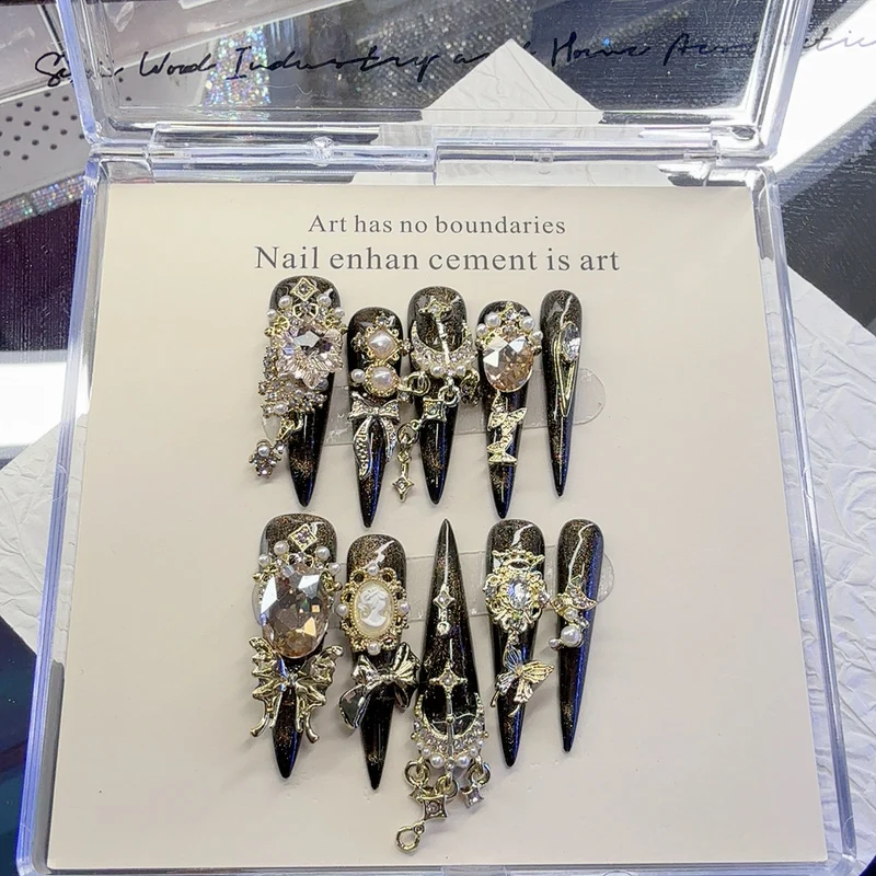 Dekorative Artikulierte Press-On Nail Set