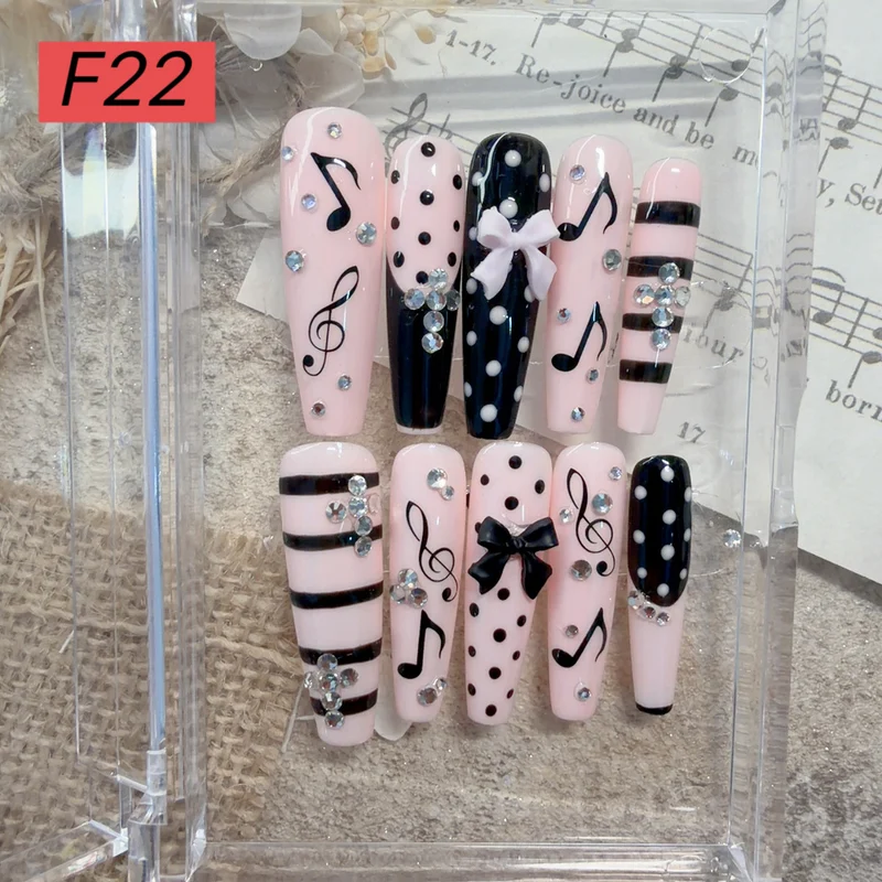 Dekorativer Press-On Nagelkunst Set 1790731572