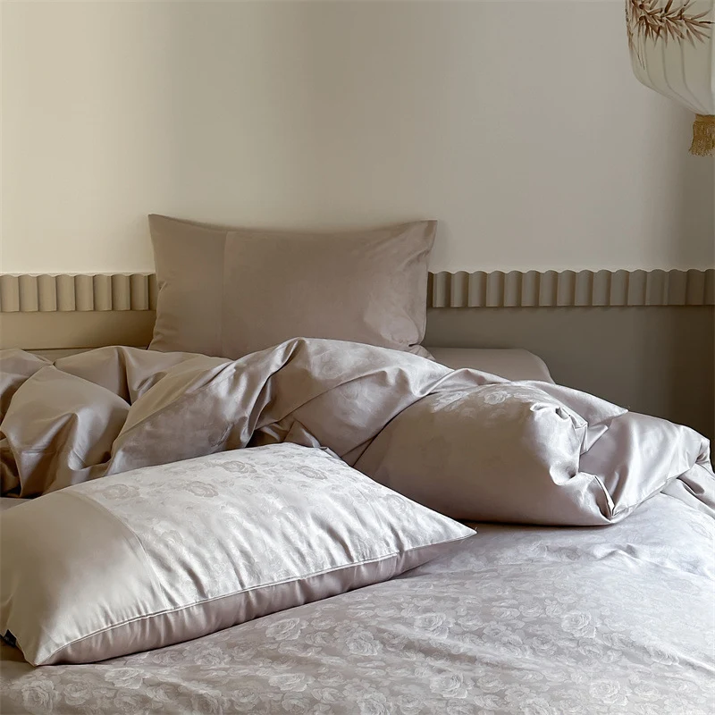 Premium-Jacquard-Satin-Bettbezug-Set mit dezentem Blumenrelief