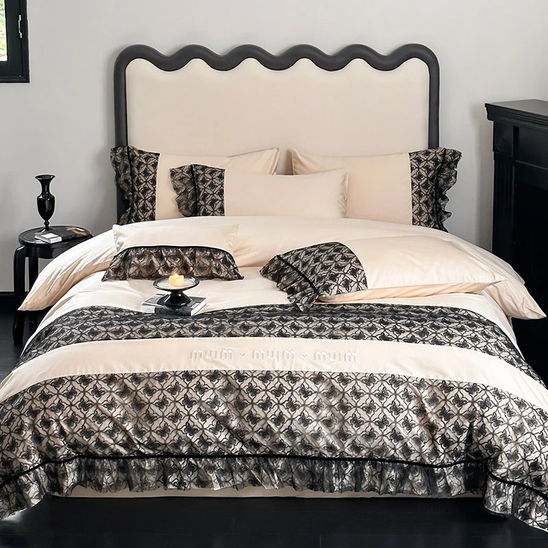 Luxuriöses Wendbares Baumwollsatin-Bettwäscheset mit Jacquard-Bordüre und Volant