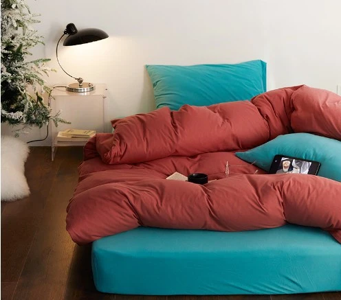 Komfort Ganzjahres-Steppbett mit atmungsaktiver Hohlfaserfüllung und Jersey-Spannbettlaken-Set