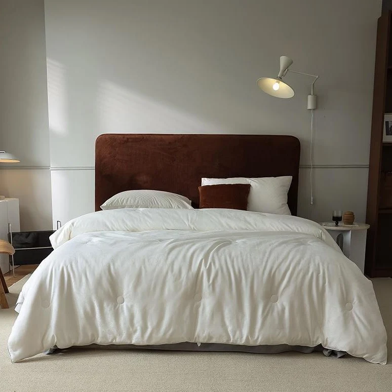 Ganzjahres-Steppbett aus Baumwoll‑Mikrofaser mit Klimazonen und Soft‑Griff