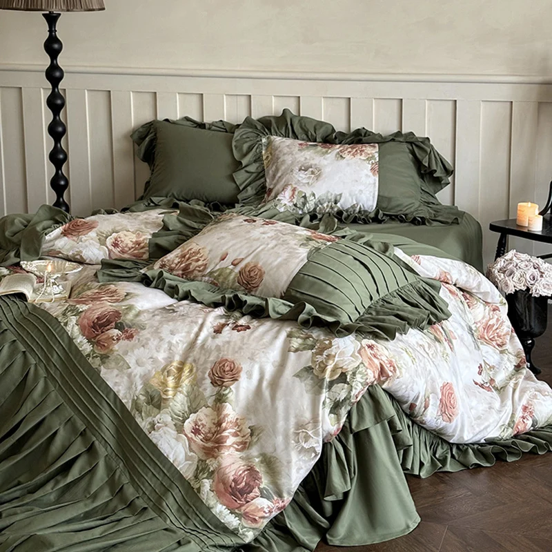 Luxuriöses Bettwäsche-Set aus Baumwollsatin mit Rüschen und Vintage-Rosenmuster