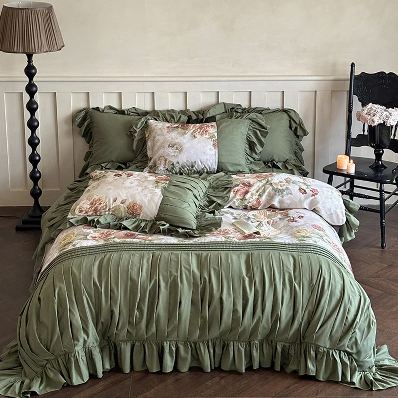 Luxuriöses Bettwäsche-Set aus Baumwollsatin mit Rüschen und Vintage-Rosenmuster