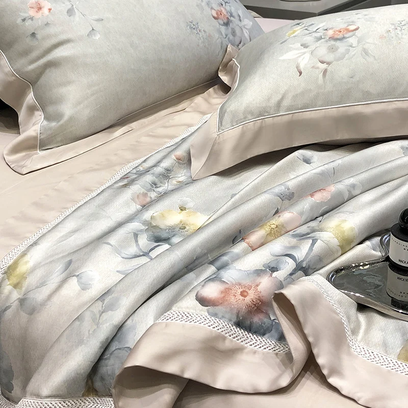 Luxuriöses Baumwollsatin-Bettwäsche-Set mit floralem Aquarellprint und feiner Satinkante