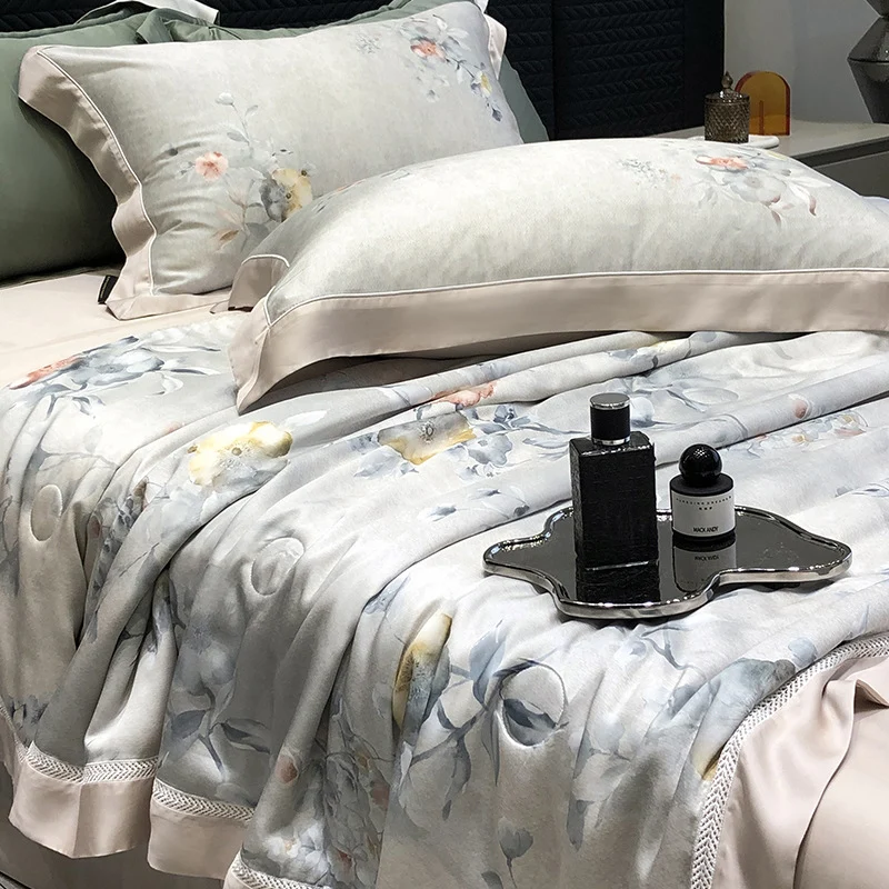 Luxuriöses Baumwollsatin-Bettwäsche-Set mit floralem Aquarellprint und feiner Satinkante