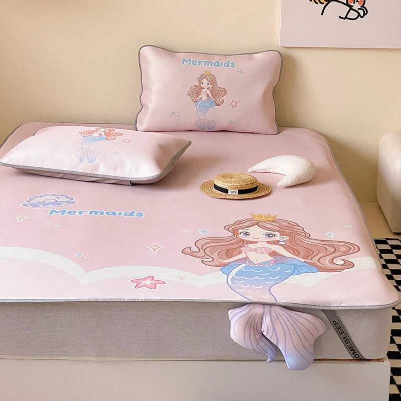 Kinder-Spannauflage mit Anti-Rutsch, Cartoon-Frühstücksprint und 3D-Stiefel-Applikationen