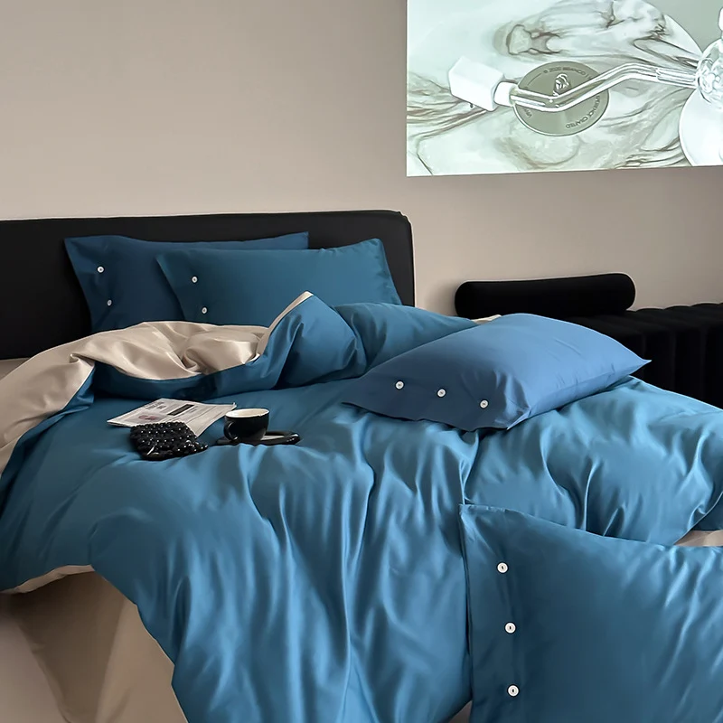 Wendebettwäsche-Set aus feinem Baumwollsatin mit Knopfleiste und kontrastierter Rückseite