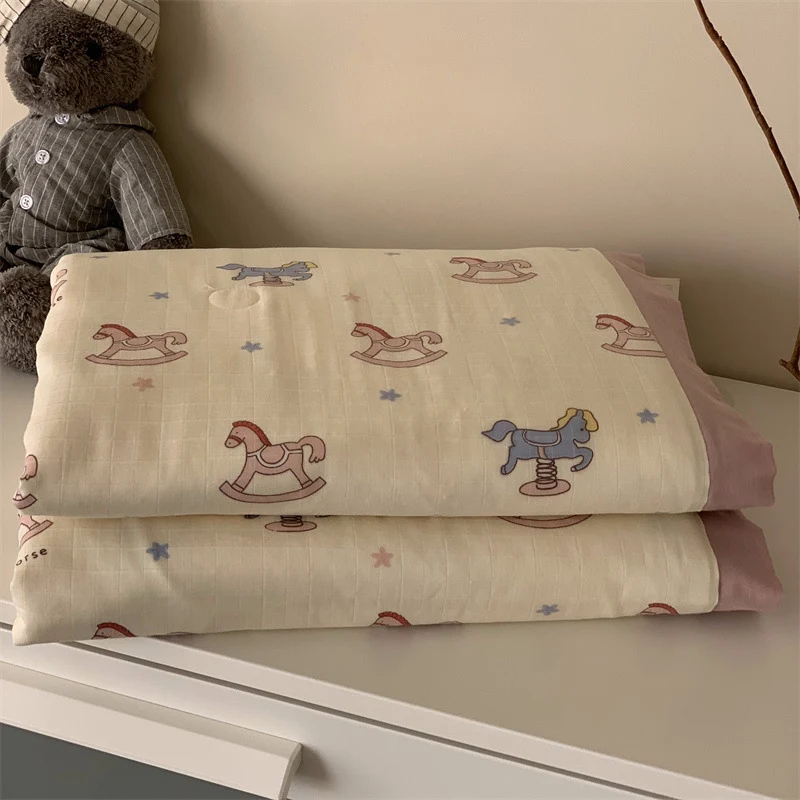 Weiche Mull-Babydecke mit Teddy-Design und doppellagiger Gaze
