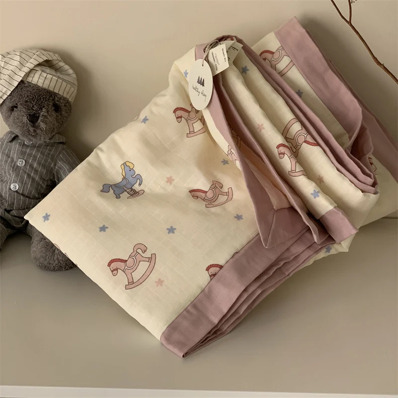 Weiche Mull-Babydecke mit Teddy-Design und doppellagiger Gaze