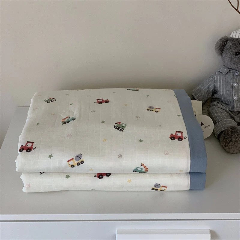 Weiche Mull-Babydecke mit Teddy-Design und doppellagiger Gaze