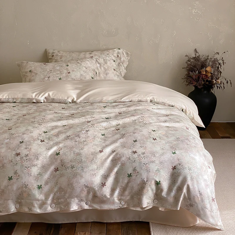 Premium-Baumwollsatin-Duvetbezuggarnitur mit floralem Jacquard-Relief und Knopfverschluss