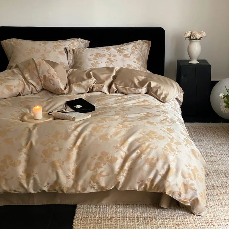 Luxuriöses Bettwäsche-Set aus Satin mit dezentem Blumenjacquard
