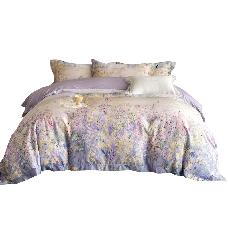 Seidenglänzende Satin-Bettwäschegarnitur mit aquarelliertem Wiesenblumen-Print und verdecktem Reißverschluss