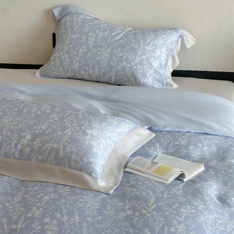 Luxuriöses Satin-Bettwäsche-Set mit floralem Aquarellprint, Volantkanten und Wendefunktion