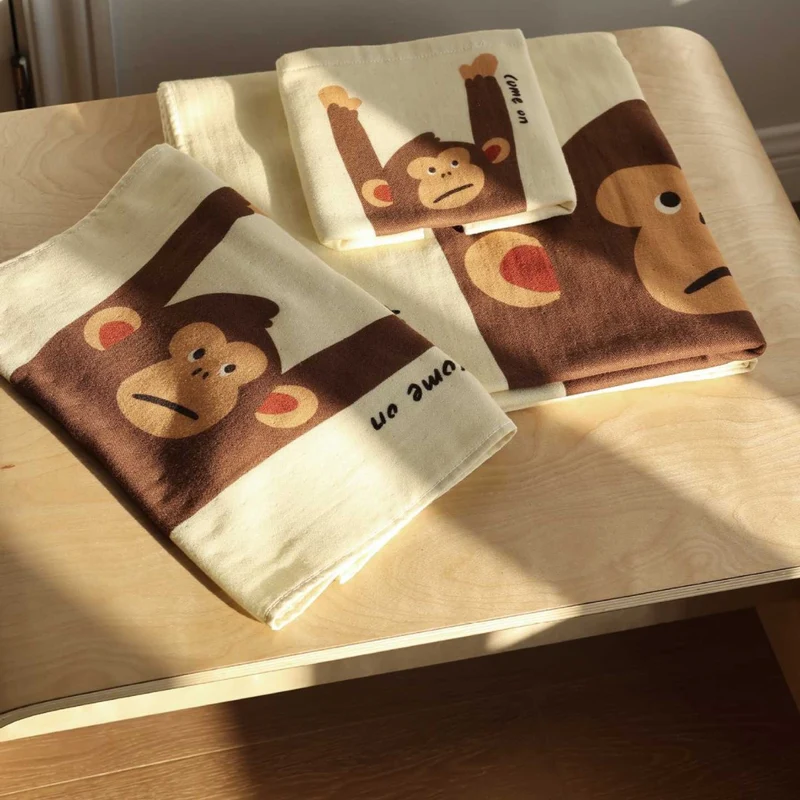 Kinder-Badetuch mit niedlichem Affen-Print aus weichem Mikrofaser