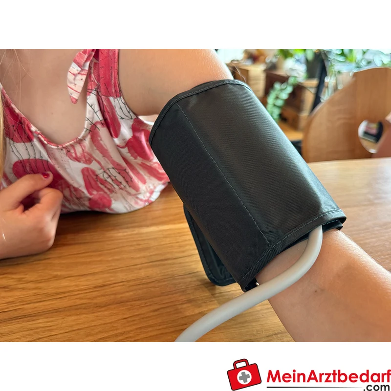 Boso medicus exclusive Oberarm-Blutdruckmessgerät, klinisch validiert, Sprachausgabe, 16–48 cm