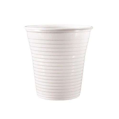 Kunststoffbecher